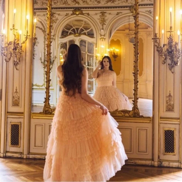 MAC DUGGAL
Pink Strapless Tulle Ruffle Gown Anthropologie - Picture 16 of 17